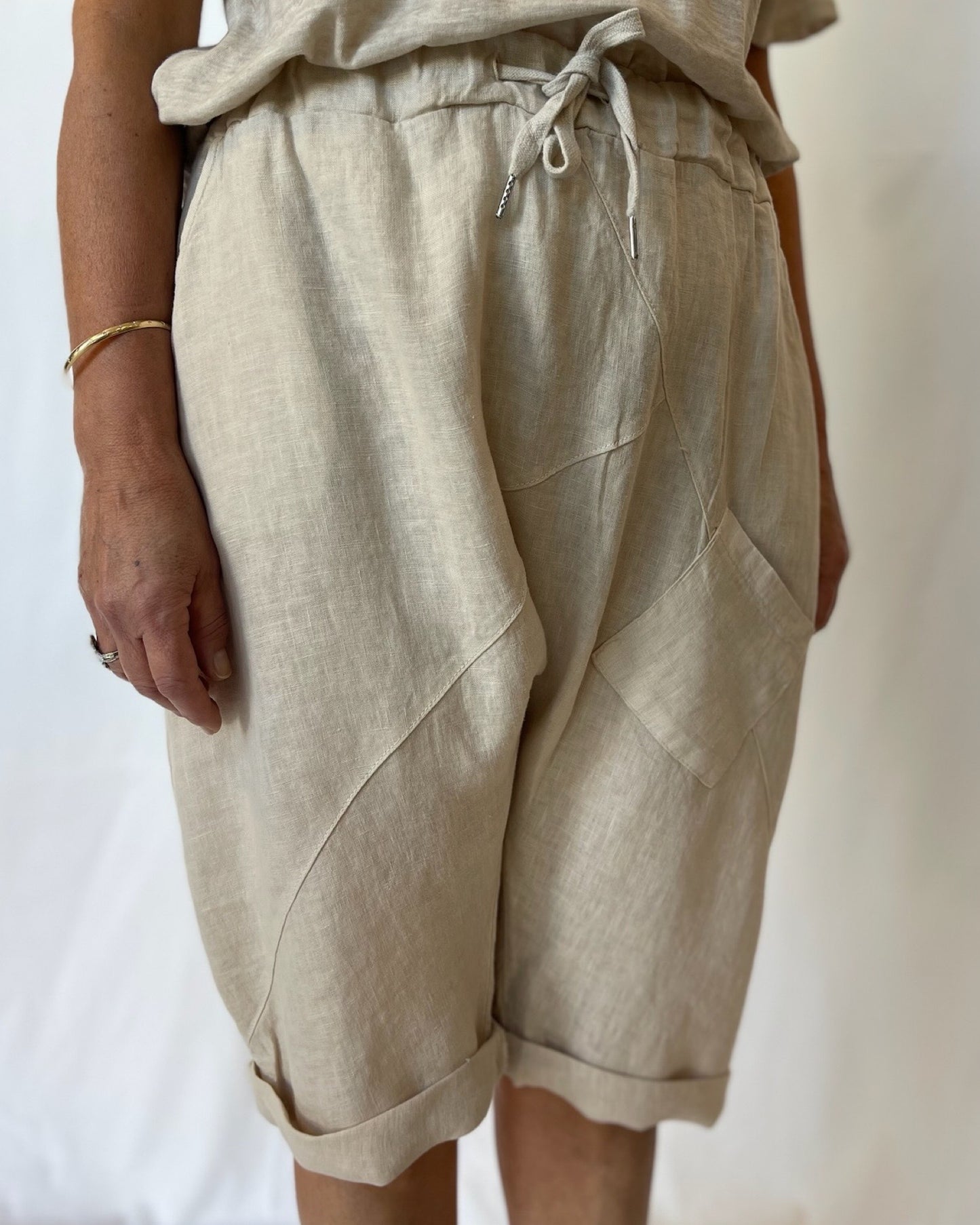 Longline Linen Shorts - Sabbia